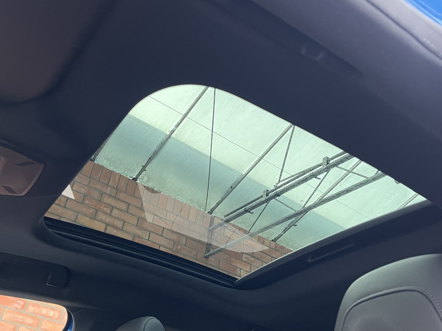 Peugeot 308 Plug-in Hybrid 225 GT thumbnail 37