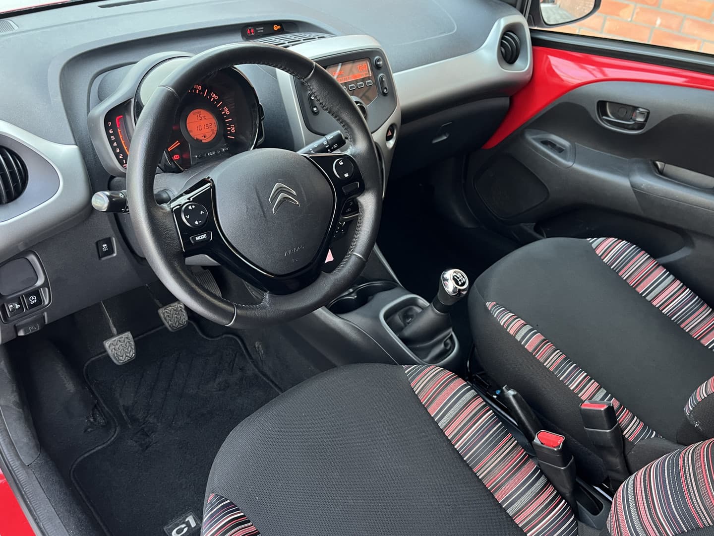 Citroën C1 70 e-VTi Fox Edition thumbnail 3