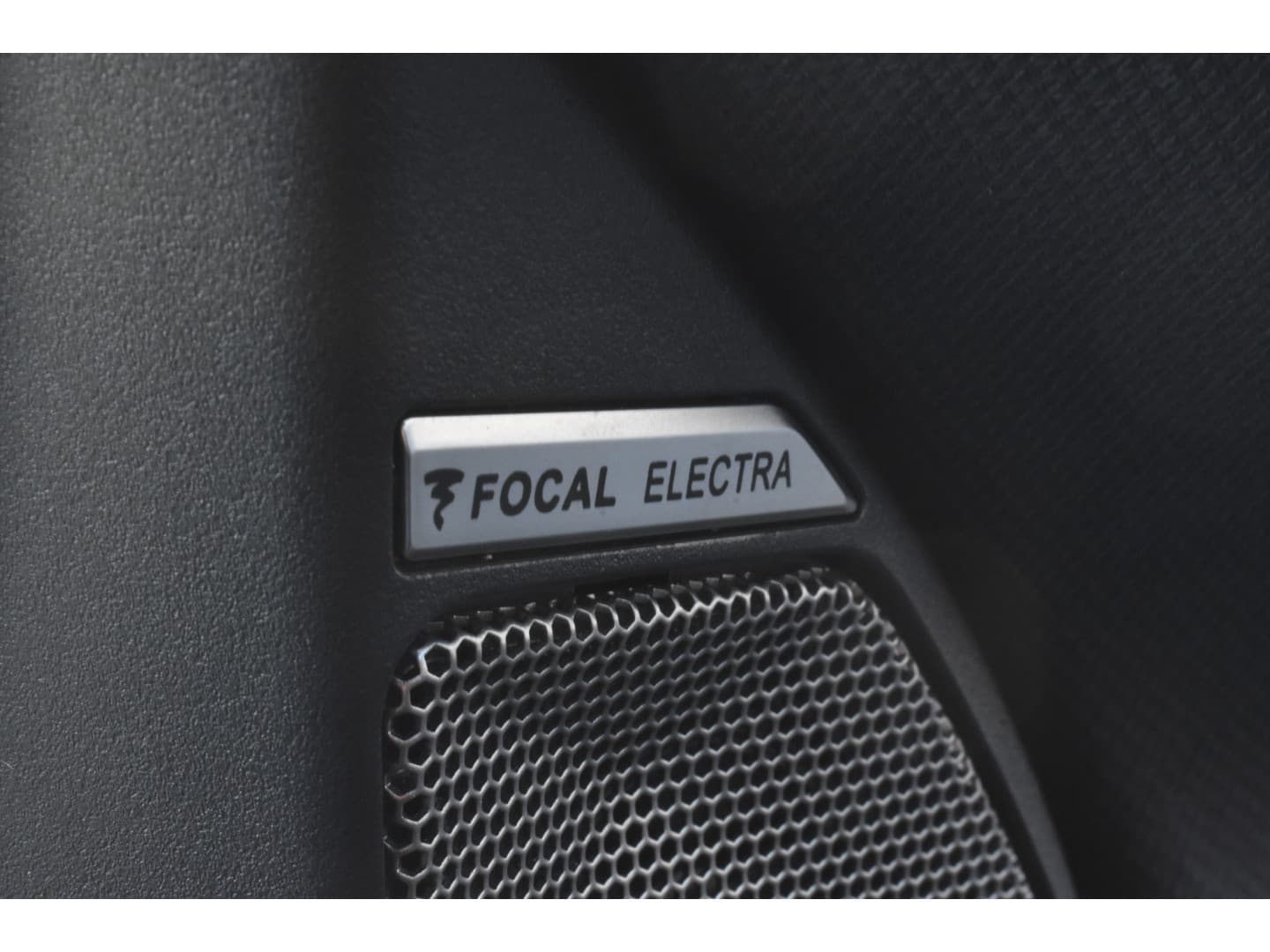 DS 7 Crossback E-Tense EAT8 300pk 4x4 Opera Panorama dak thumbnail 36