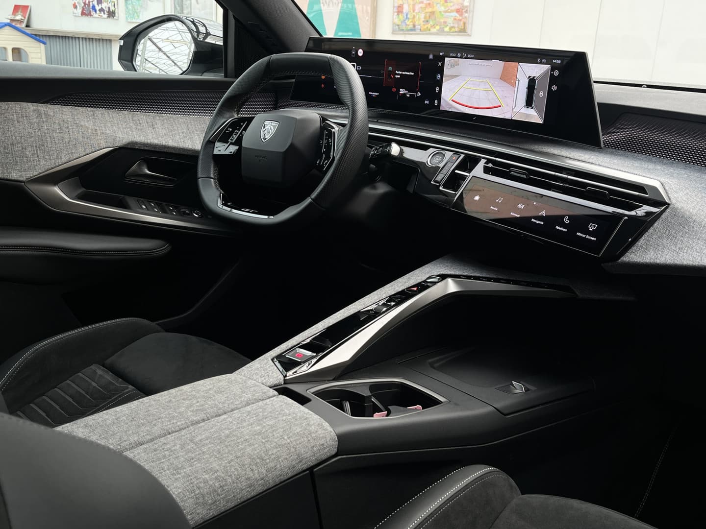 Peugeot 3008 Hybrid 145 GT thumbnail 30