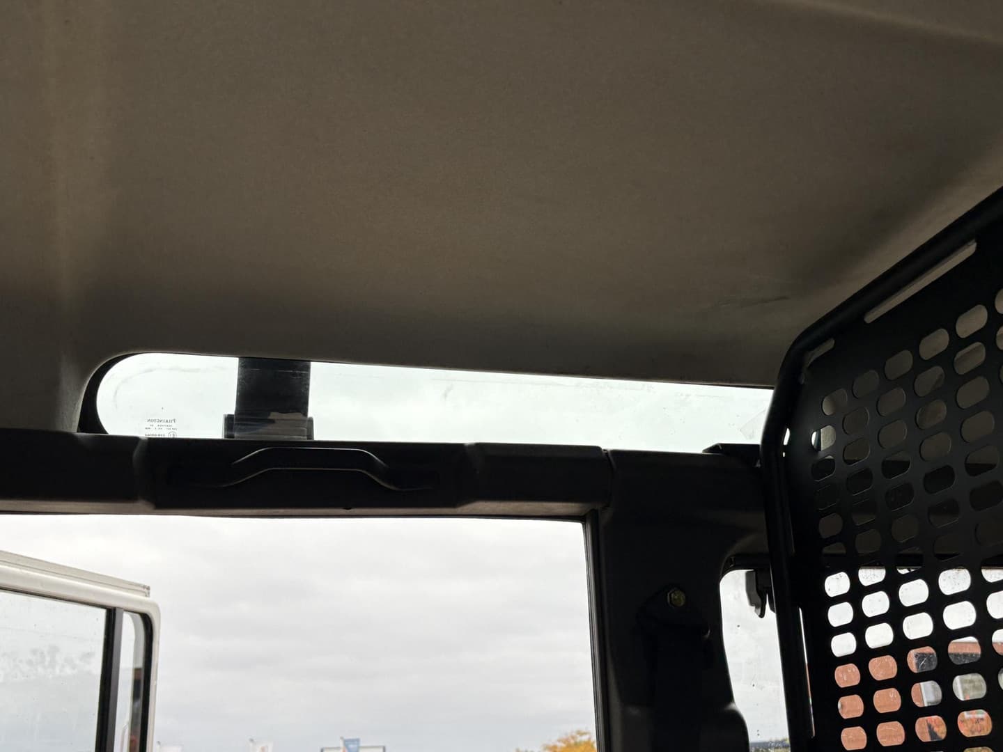 Land Rover Defender 2.5 TD5 110 SAFARI thumbnail 15