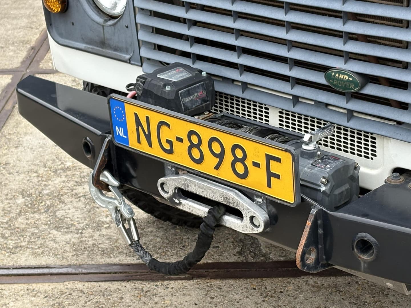 Land Rover Defender 2.5 TD5 110 SAFARI thumbnail 5