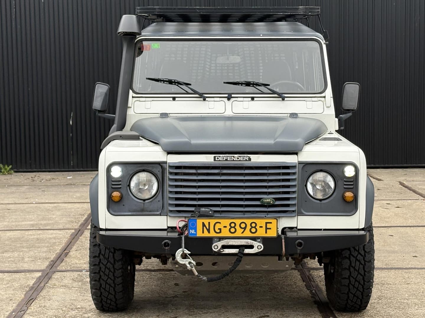 Land Rover Defender 2.5 TD5 110 SAFARI thumbnail 6