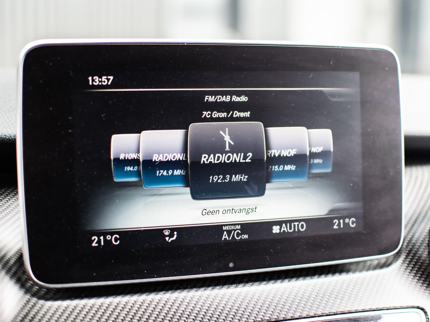 Mercedes-Benz V-Klasse 250d 4-MATIC DC Avantgarde Edition thumbnail 27