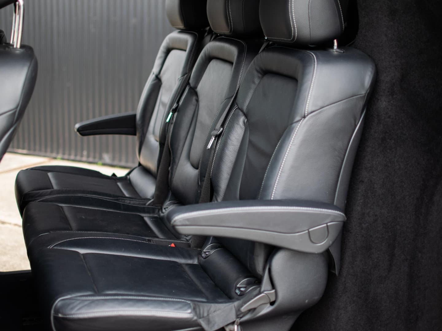 Mercedes-Benz V-Klasse 250d 4-MATIC DC Avantgarde Edition thumbnail 5