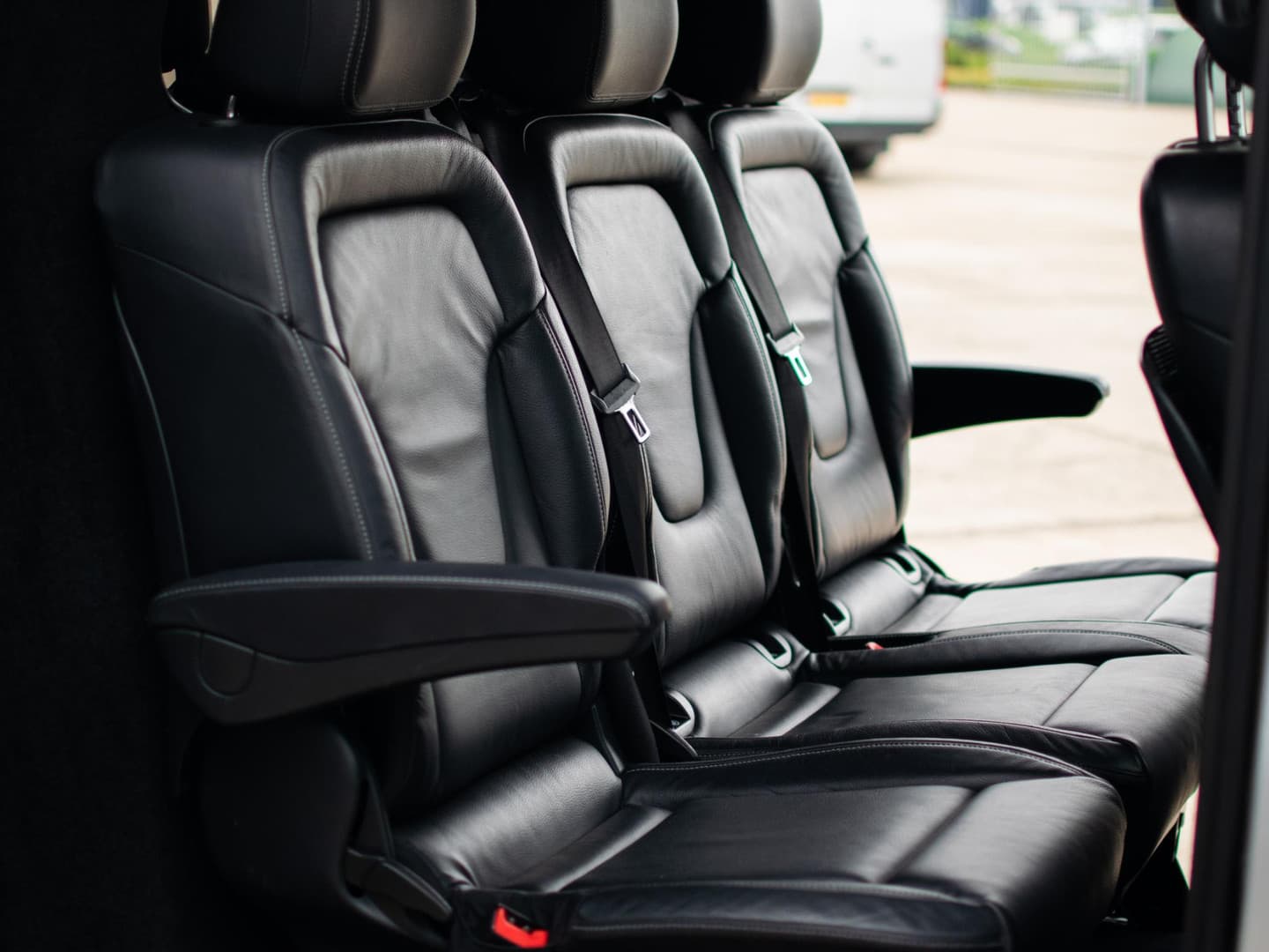 Mercedes-Benz V-Klasse 250d 4-MATIC DC Avantgarde Edition thumbnail 6