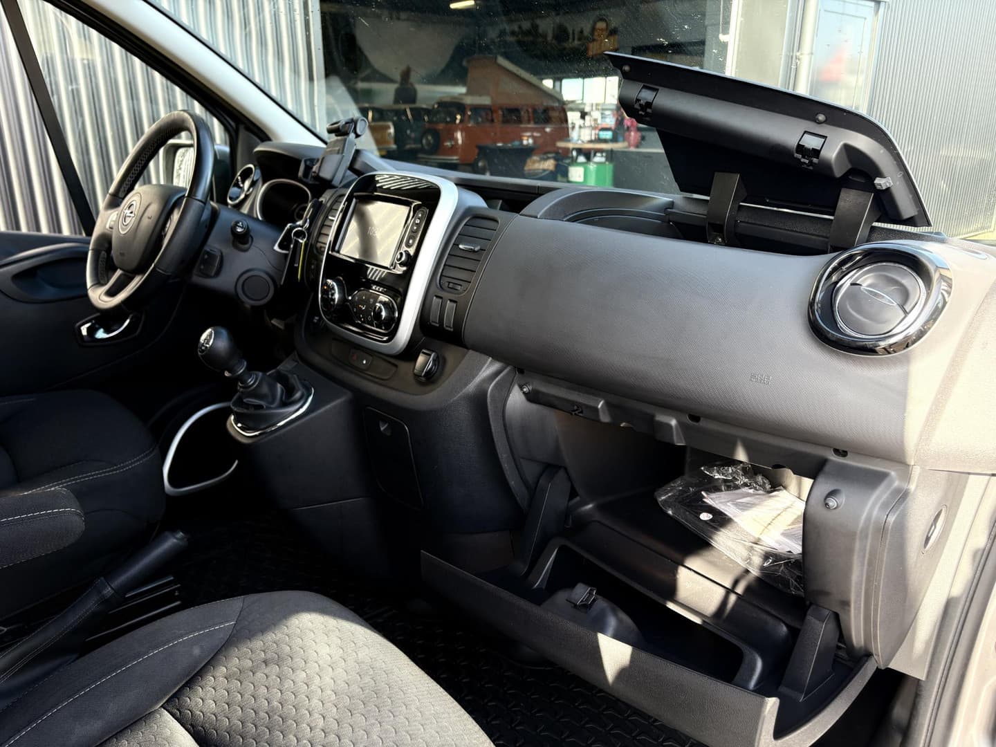 Opel Vivaro 1.6 CDTI 125pk L2H1 DC SPORT MARGE thumbnail 11