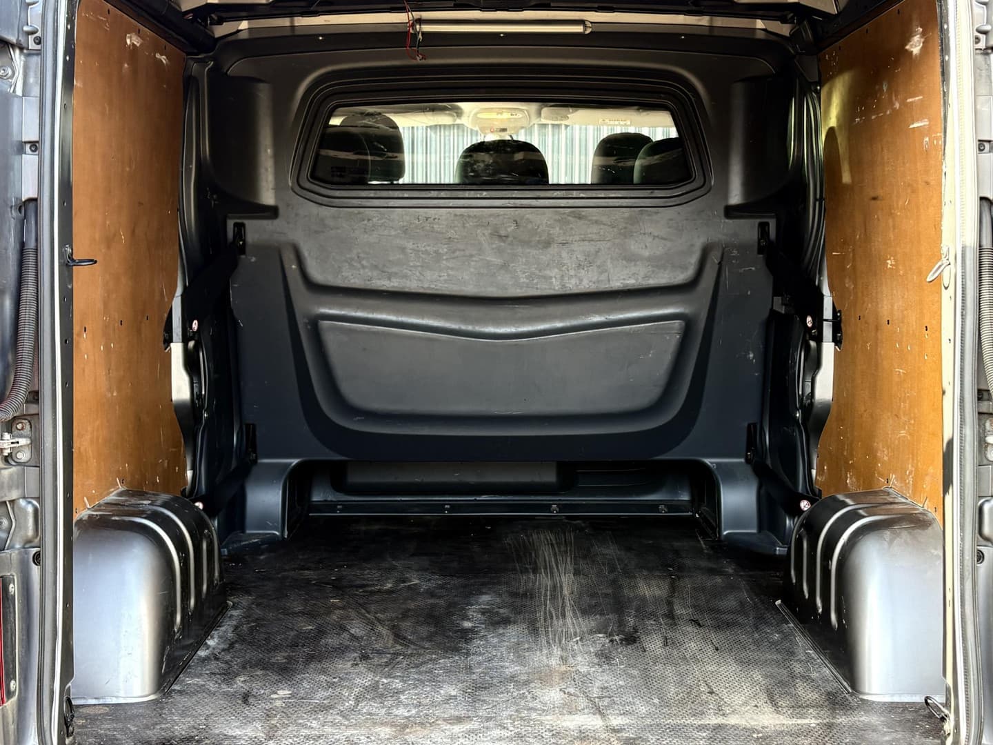 Opel Vivaro 1.6 CDTI 125pk L2H1 DC SPORT MARGE thumbnail 27