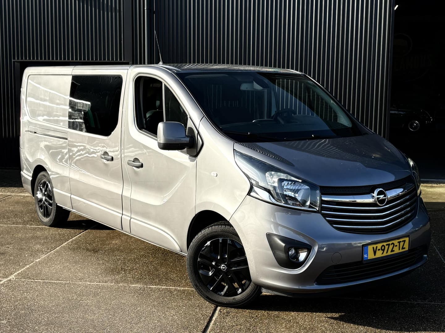 Opel Vivaro 1.6 CDTI 125pk L2H1 DC SPORT MARGE thumbnail 5