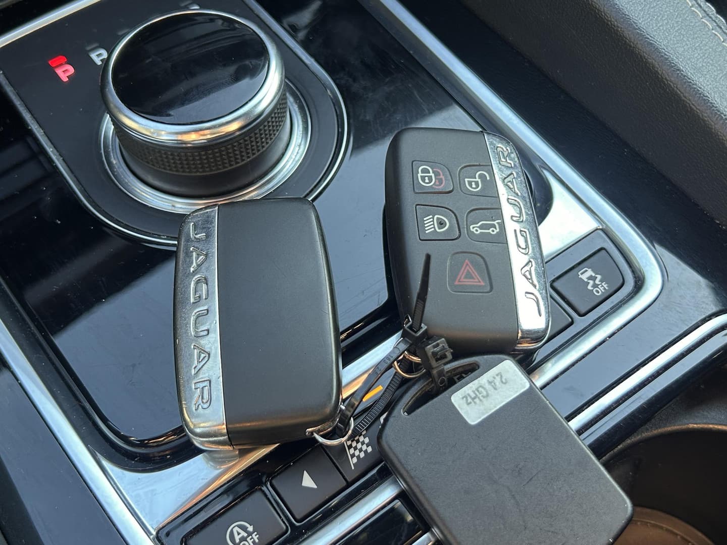 Jaguar F-Pace 2.0d AWD R-Sport R-Sport thumbnail 14