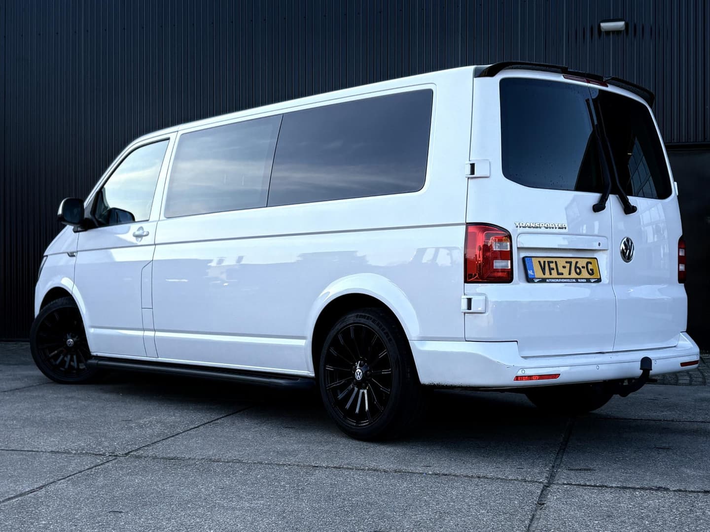 Volkswagen Transporter 2.0 TDI L2H1 DC Highline thumbnail 12