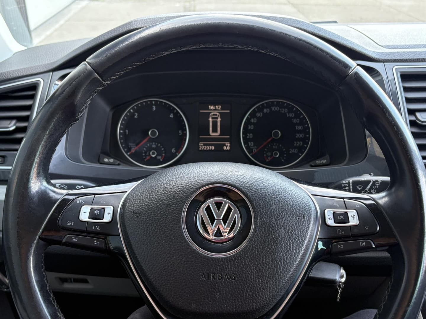 Volkswagen Transporter 2.0 TDI L2H1 DC Highline thumbnail 25