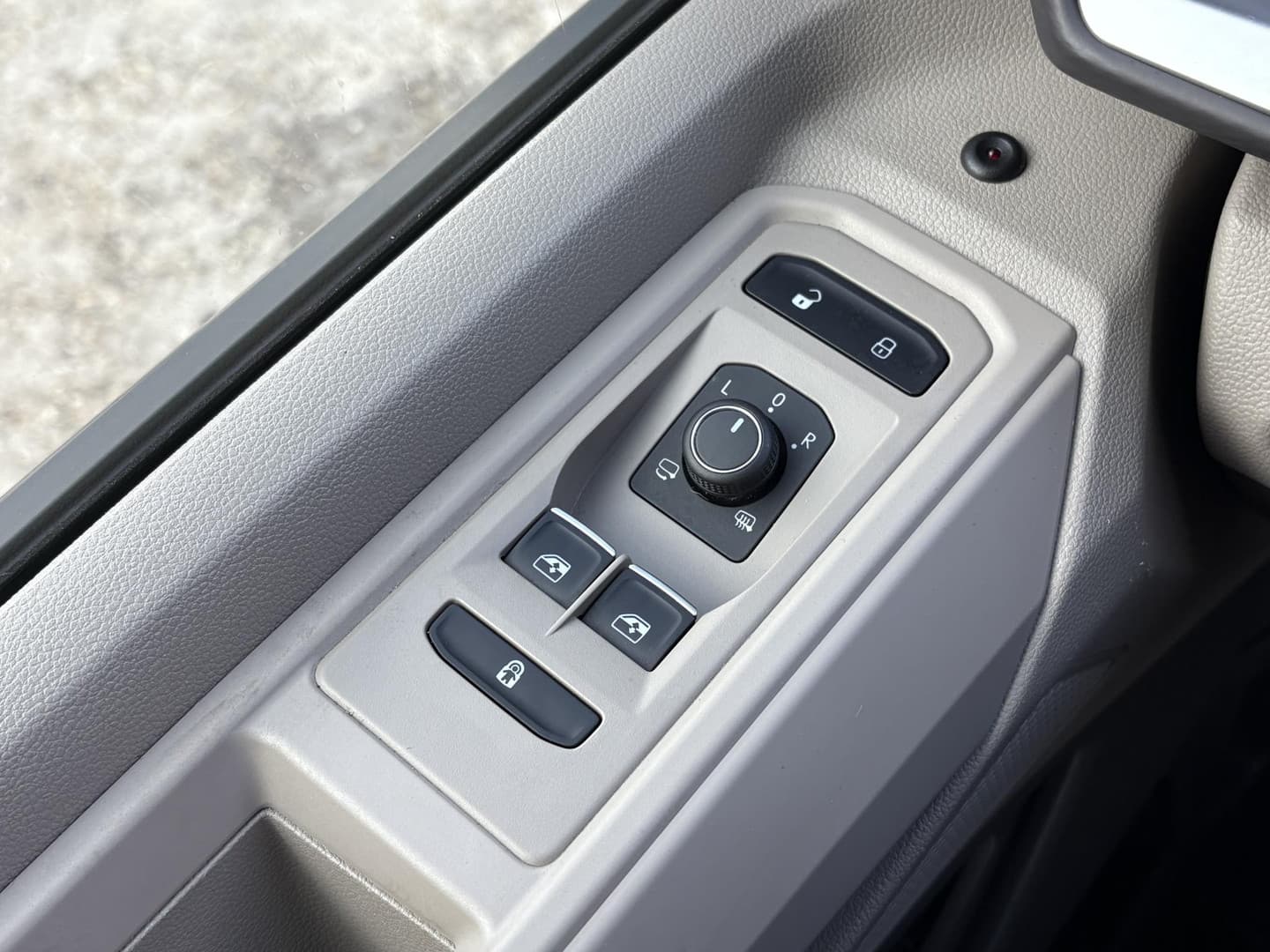 Volkswagen Multivan T7 1.4 eHybrid 218PK thumbnail 19