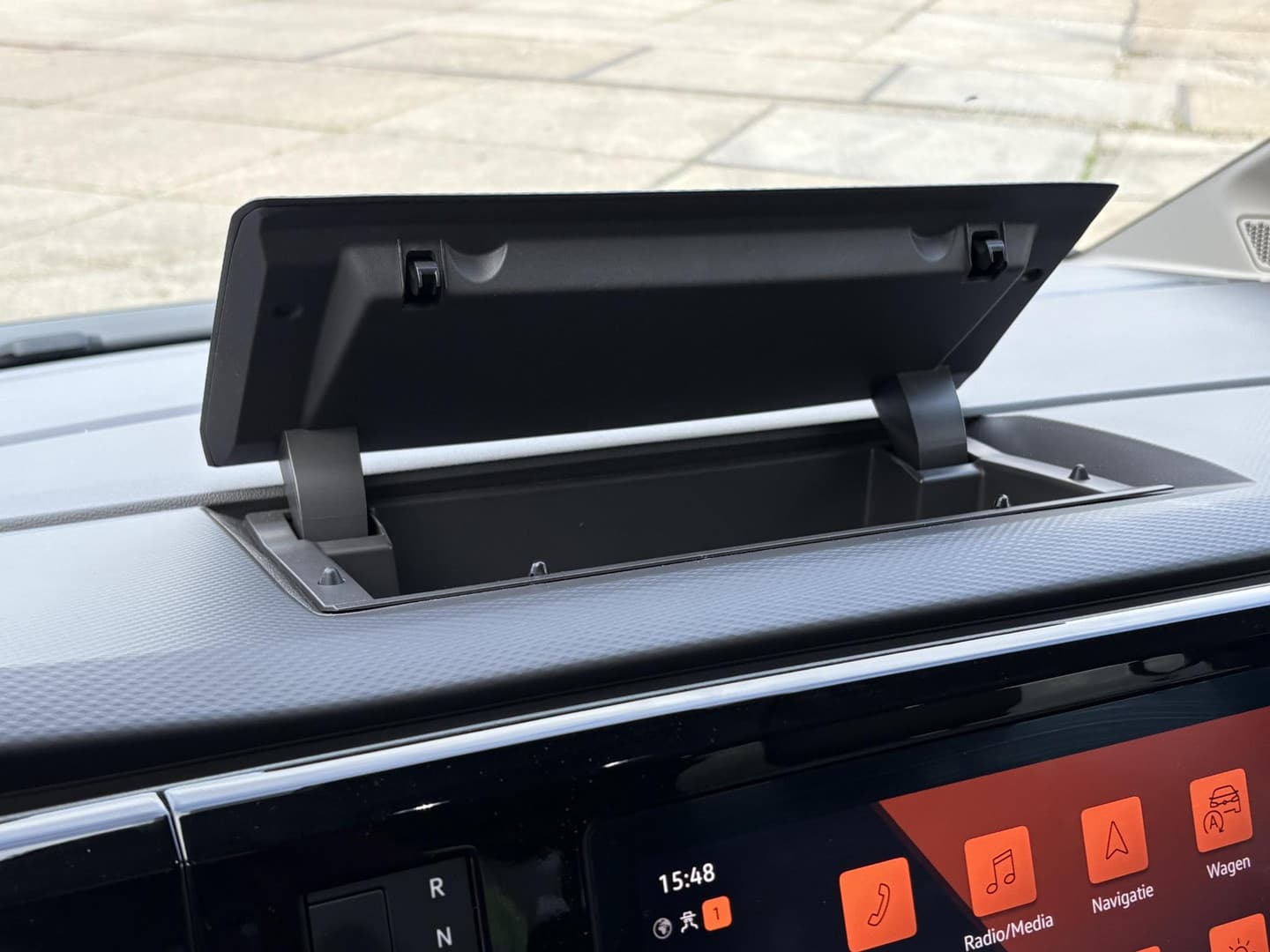 Volkswagen Multivan T7 1.4 eHybrid 218PK thumbnail 28