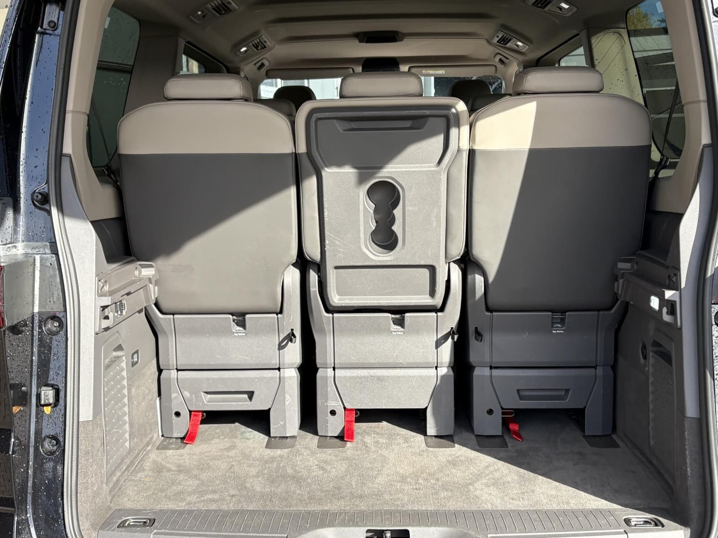 Volkswagen Multivan T7 1.4 eHybrid 218PK thumbnail 7