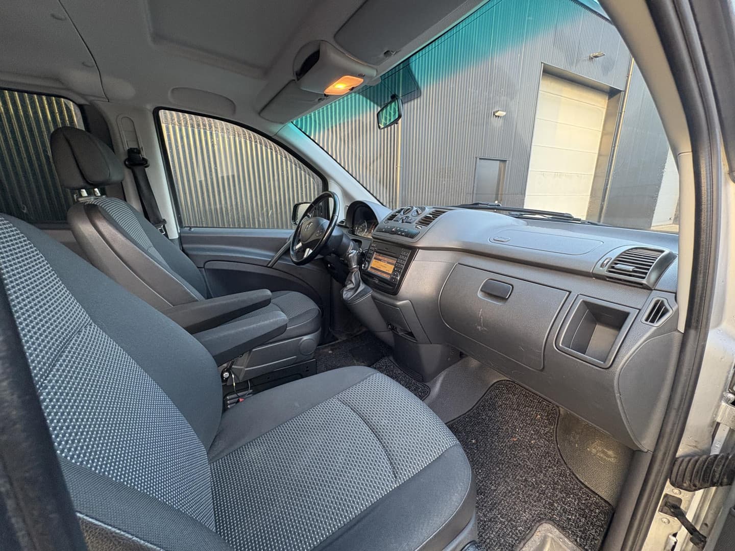 Mercedes-Benz Vito 113 CDI 320 Lang DC thumbnail 13