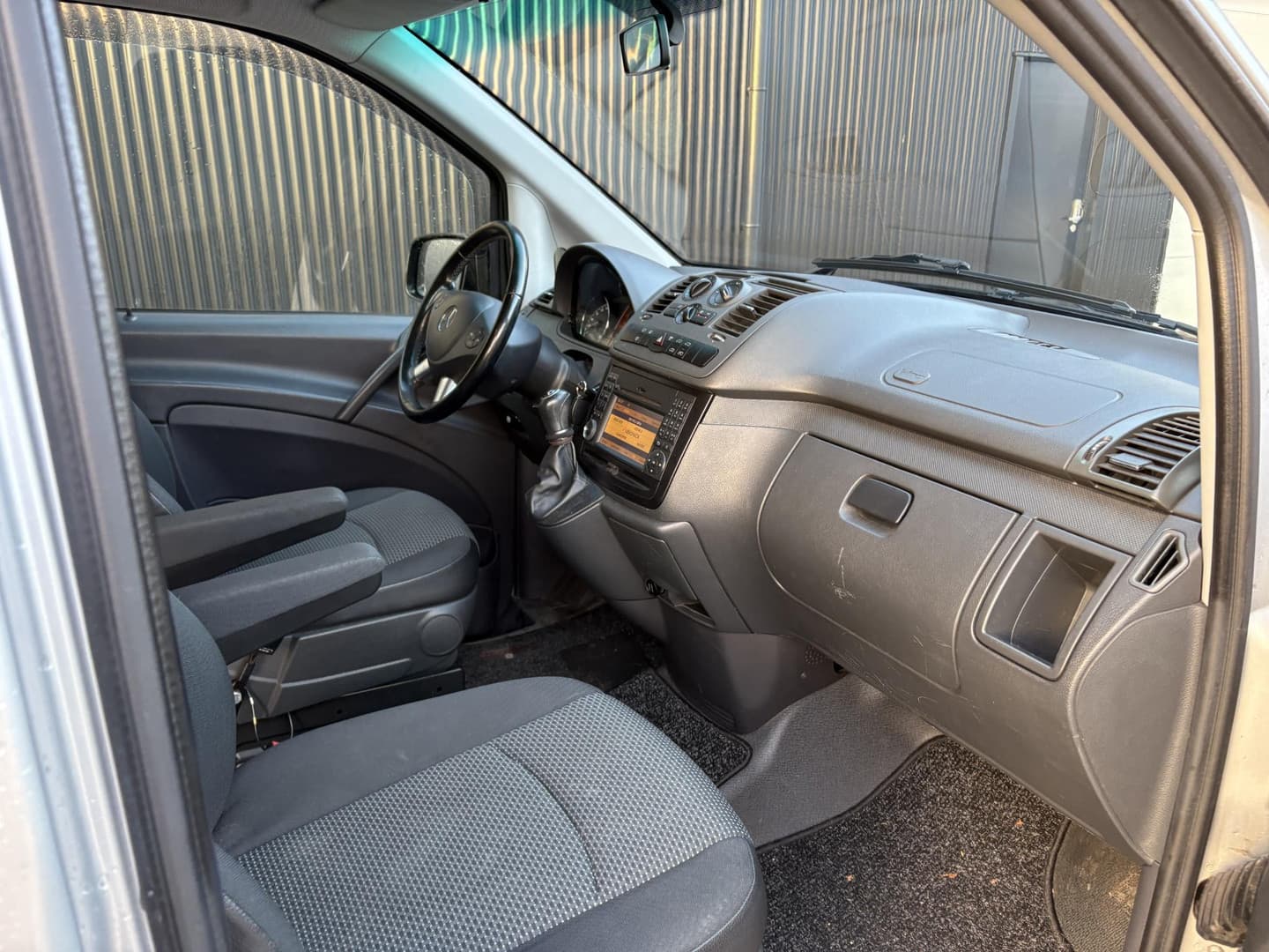 Mercedes-Benz Vito 113 CDI 320 Lang DC thumbnail 14