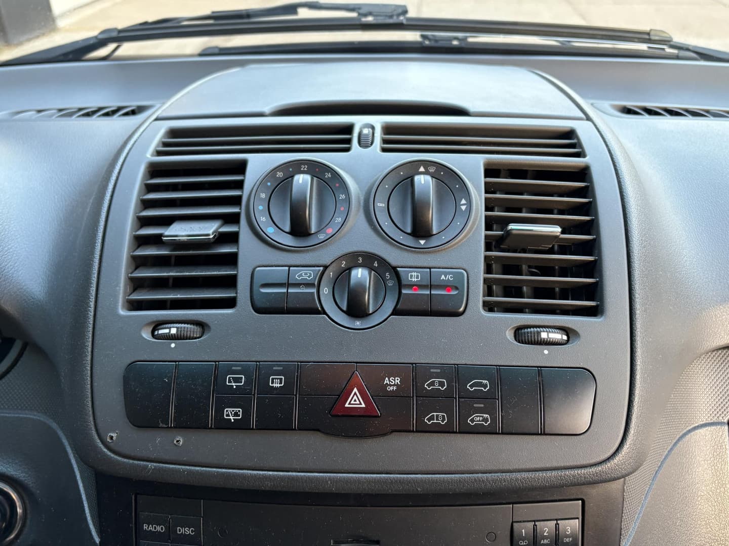 Mercedes-Benz Vito 113 CDI 320 Lang DC thumbnail 16