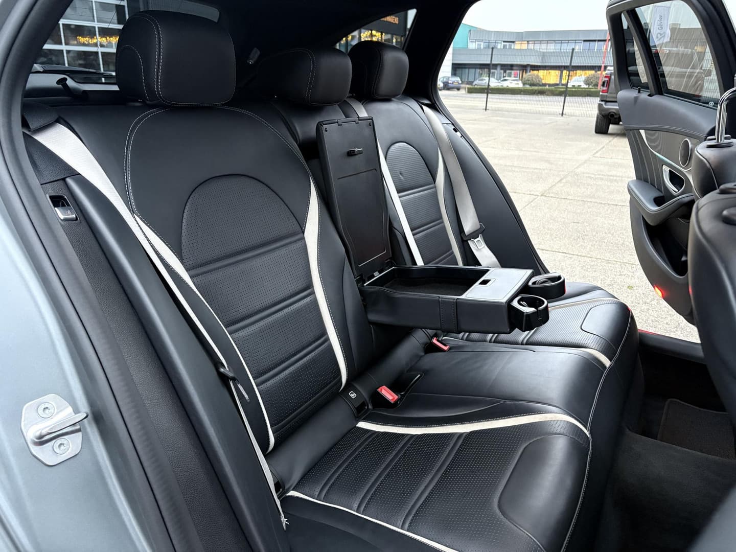 Mercedes-Benz C-Klasse Estate AMG 63 S PANO thumbnail 35