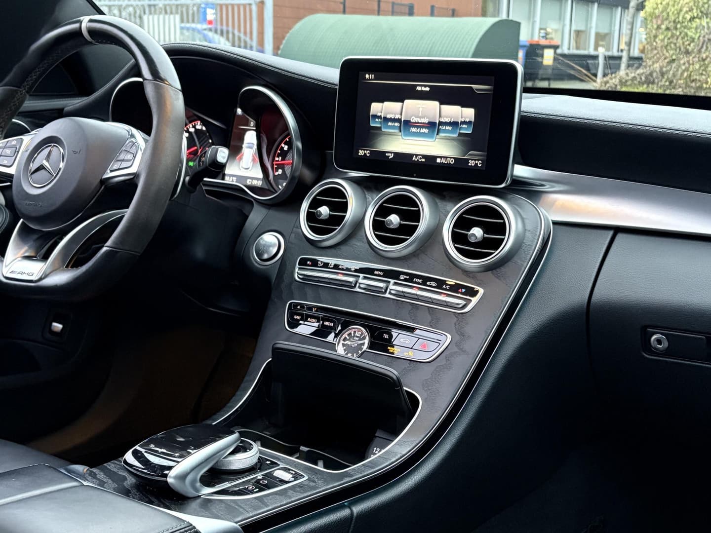 Mercedes-Benz C-Klasse Estate AMG 63 S PANO thumbnail 37