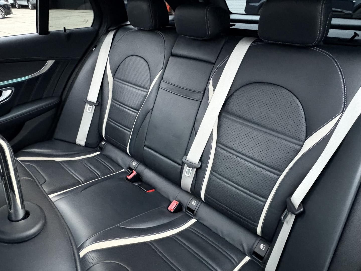 Mercedes-Benz C-Klasse Estate AMG 63 S PANO thumbnail 43