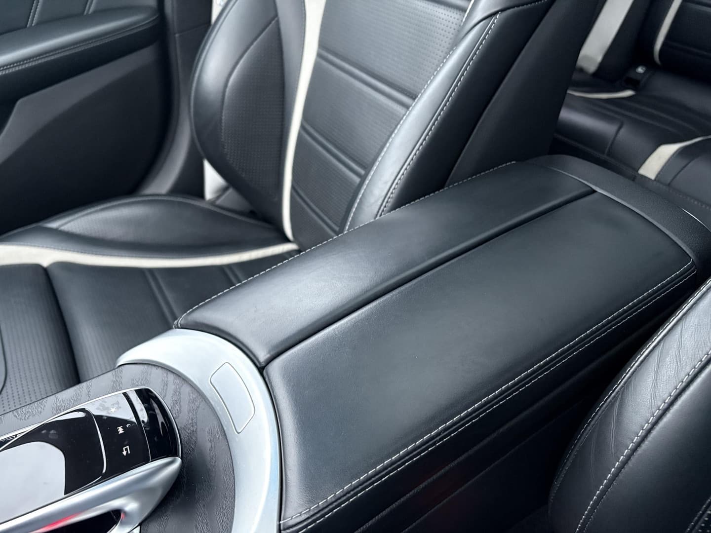 Mercedes-Benz C-Klasse Estate AMG 63 S PANO thumbnail 61