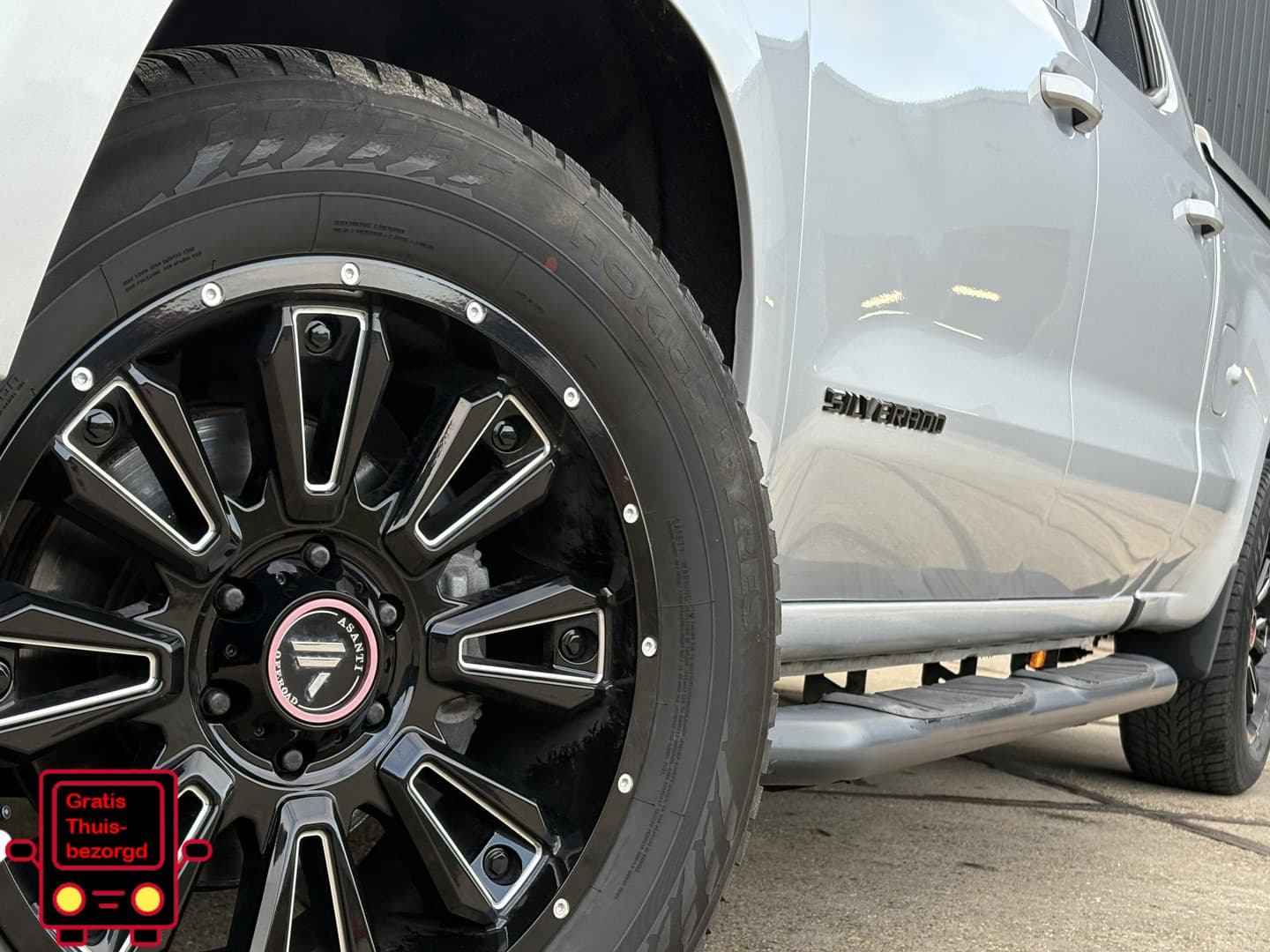 Chevrolet Silverado Z71 1500 RST V8 thumbnail 2