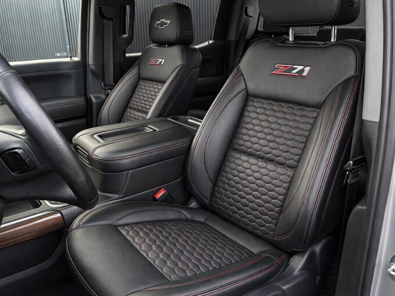 Chevrolet Silverado Z71 1500 RST V8 thumbnail 5