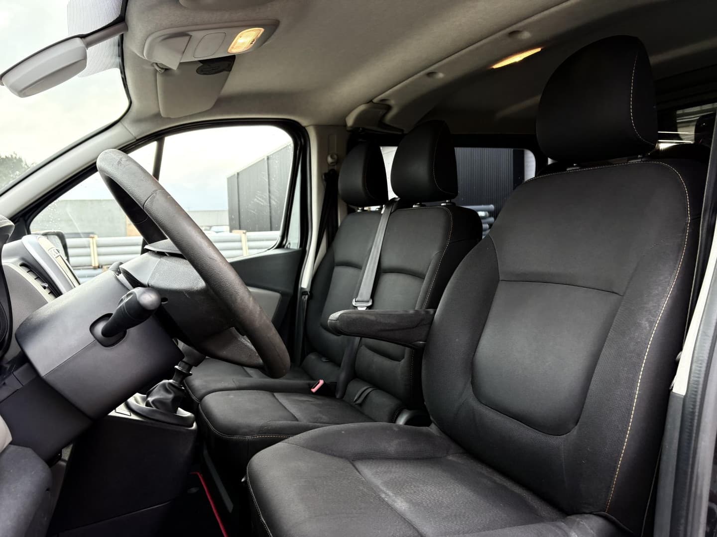 Renault Trafic 1.6 dCi 120pk Edition T29 L2H1 DC thumbnail 18