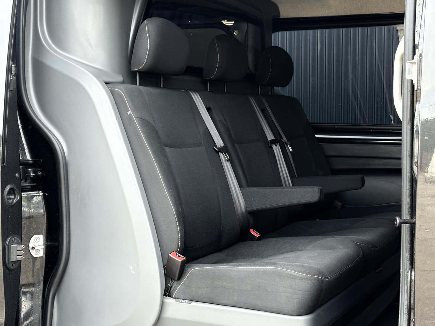 Renault Trafic 1.6 dCi 120pk Edition T29 L2H1 DC thumbnail 24