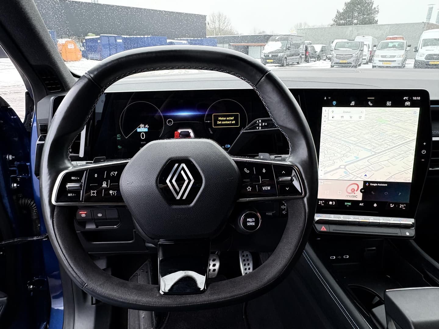 Renault Austral 1.2 E-Tech full hybrid 200 techno esprit Alpine Keyless thumbnail 4