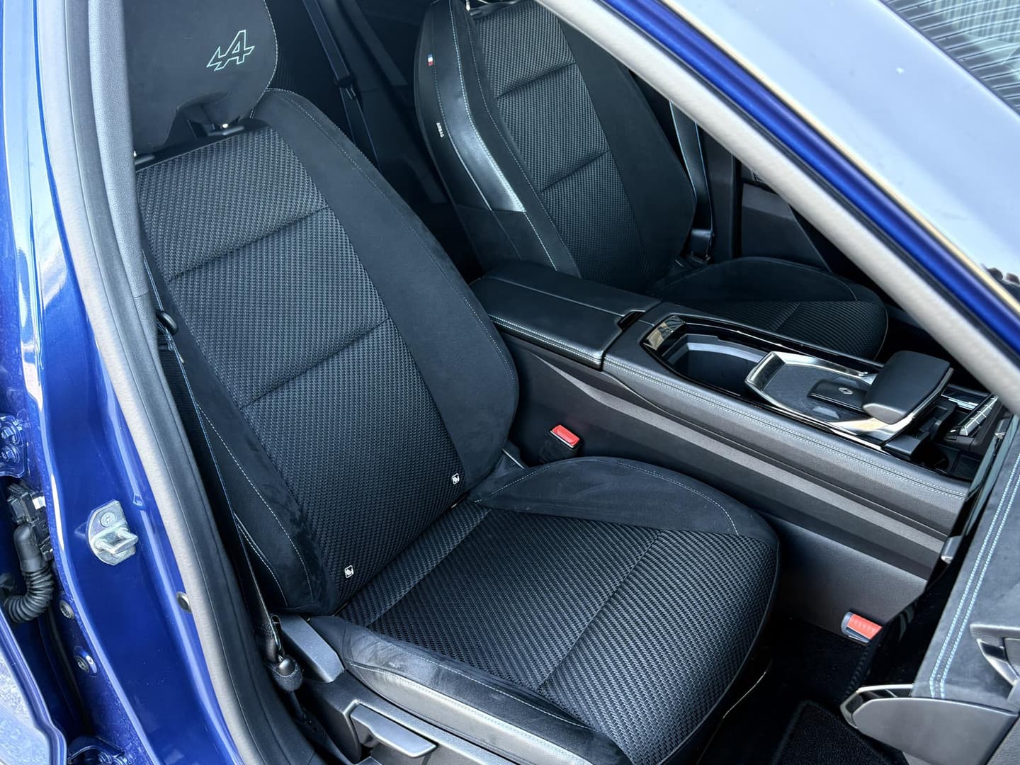 Renault Austral 1.2 E-Tech full hybrid 200 techno esprit Alpine Keyless thumbnail 8