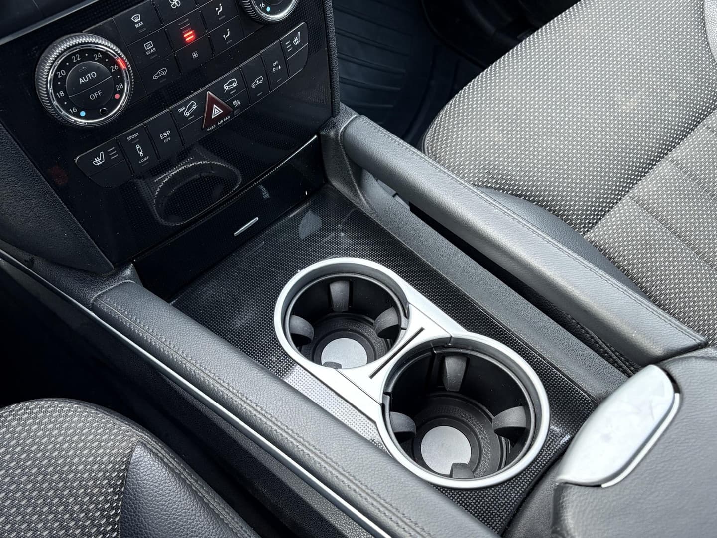 Mercedes-Benz M-Klasse ML 300 V6 205 PK AUT thumbnail 18