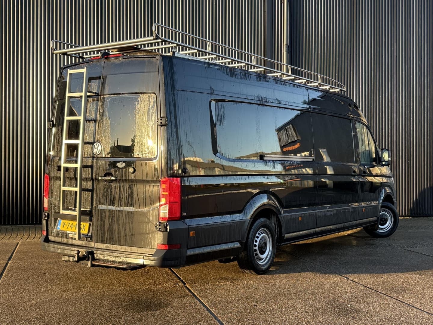 Volkswagen Crafter 35 2.0 TDI L5H3 177PK AUTOMAAT thumbnail 4