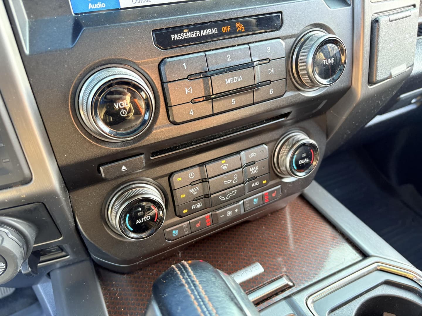 Ford F-150 USA 3.5 V6 SuperCrew Raptor thumbnail 17