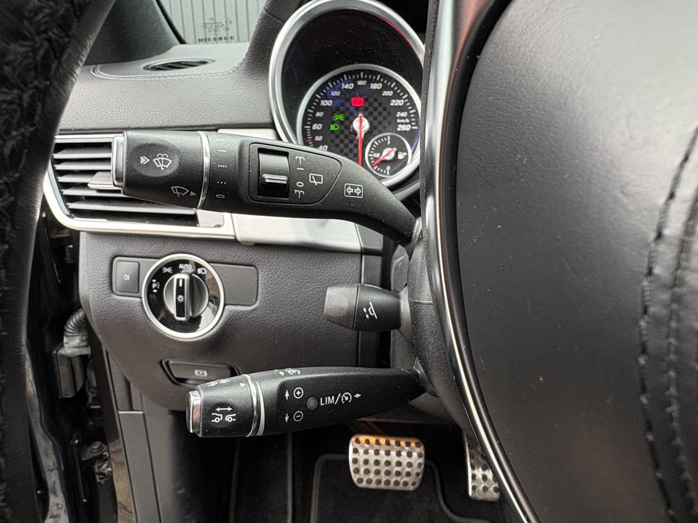 Mercedes-Benz GLS 350 d 4MATIC thumbnail 30