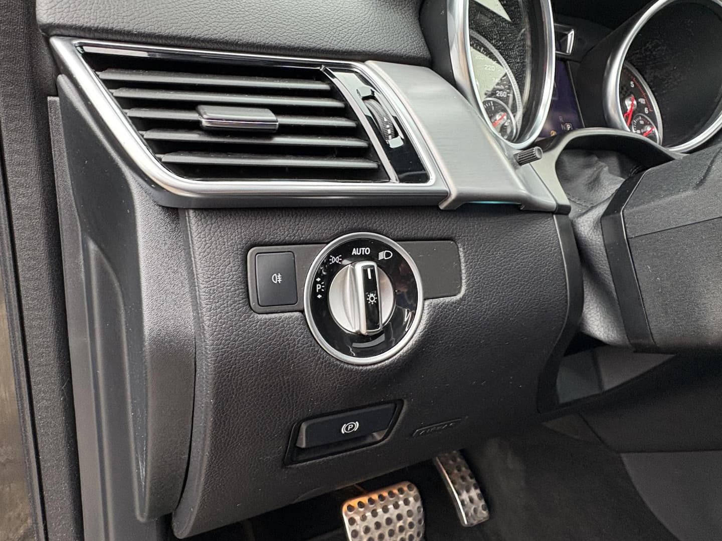 Mercedes-Benz GLS 350 d 4MATIC thumbnail 31