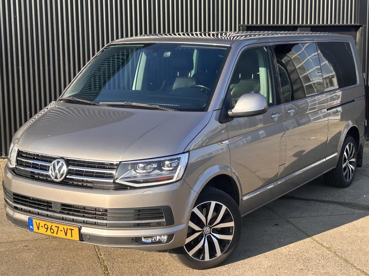 Volkswagen Caravelle 2.0 TDI 199PK L2H1 DC Highline Transporter BOM VOL thumbnail 31