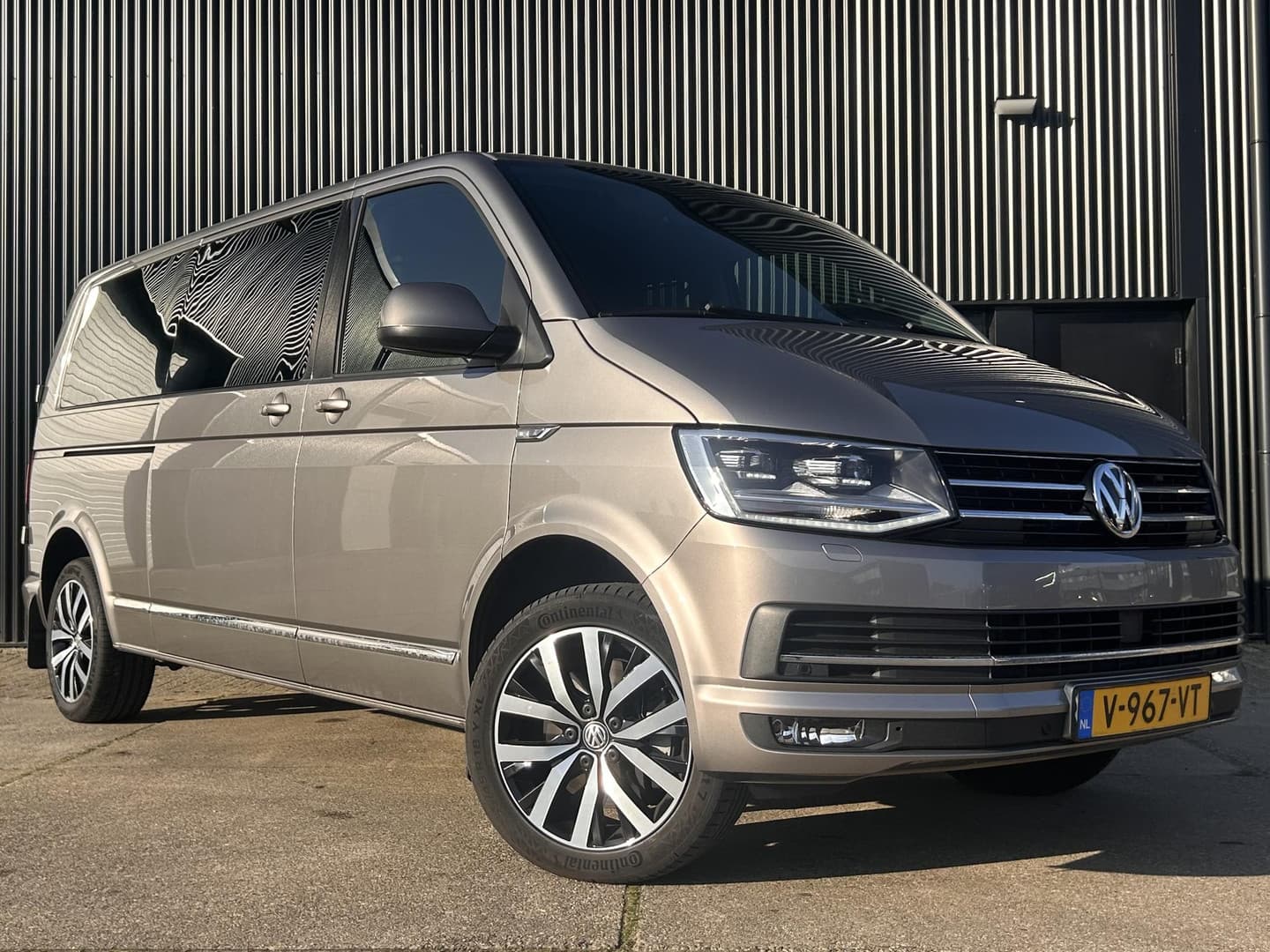 Volkswagen Caravelle 2.0 TDI 199PK L2H1 DC Highline Transporter BOM VOL thumbnail 4