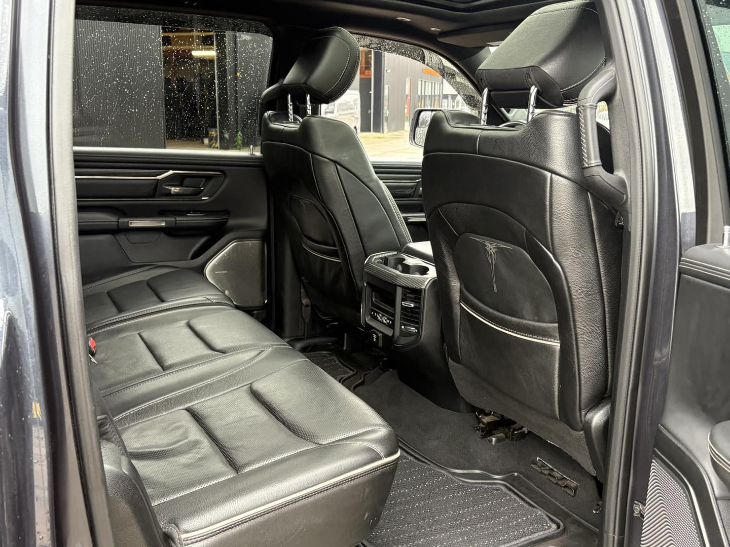 Dodge Ram 1500 5.7 V8 4x4 Crew Cab 5'7 Limited thumbnail 19