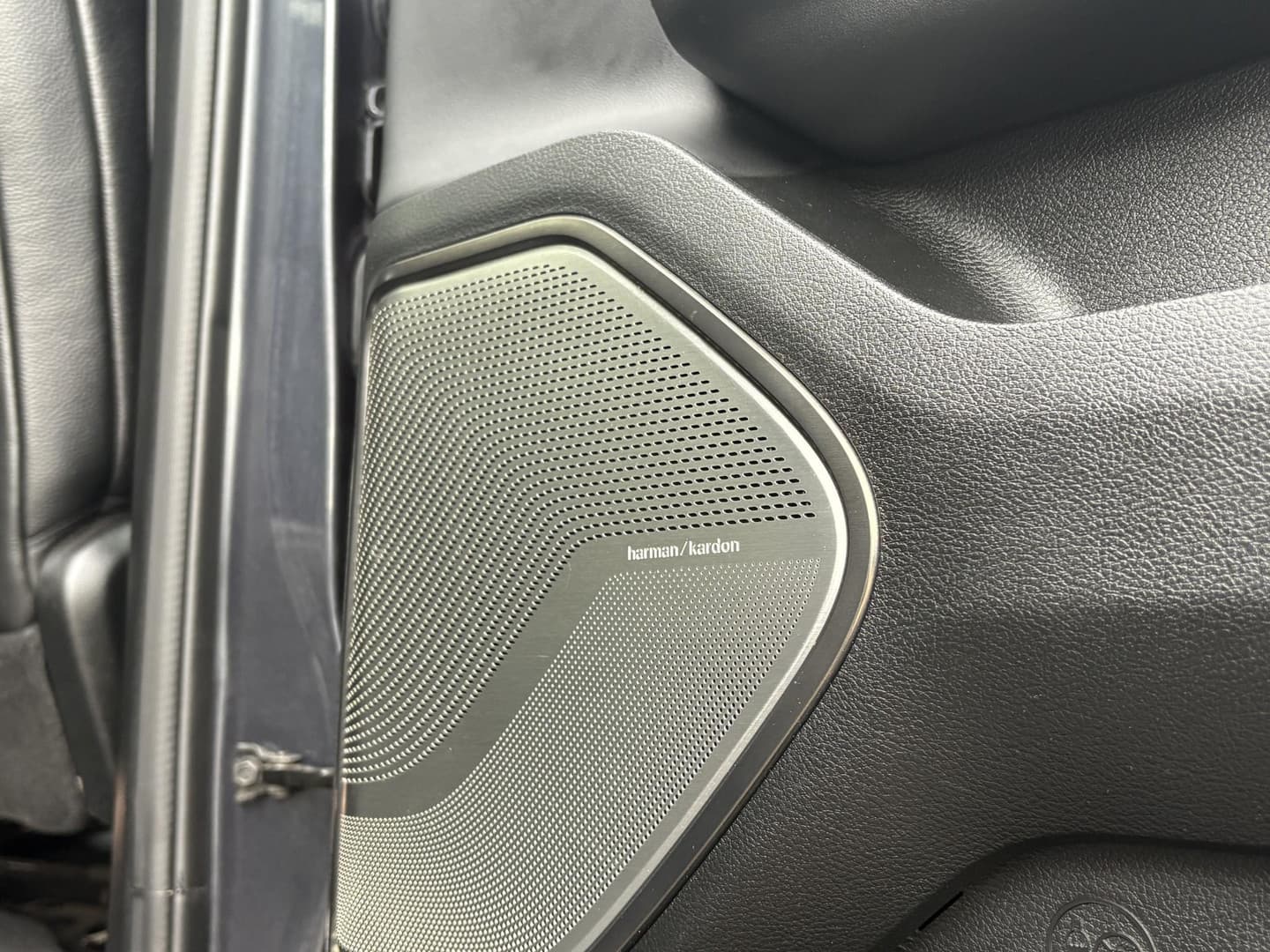 Dodge Ram 1500 5.7 V8 4x4 Crew Cab 5'7 Limited thumbnail 21