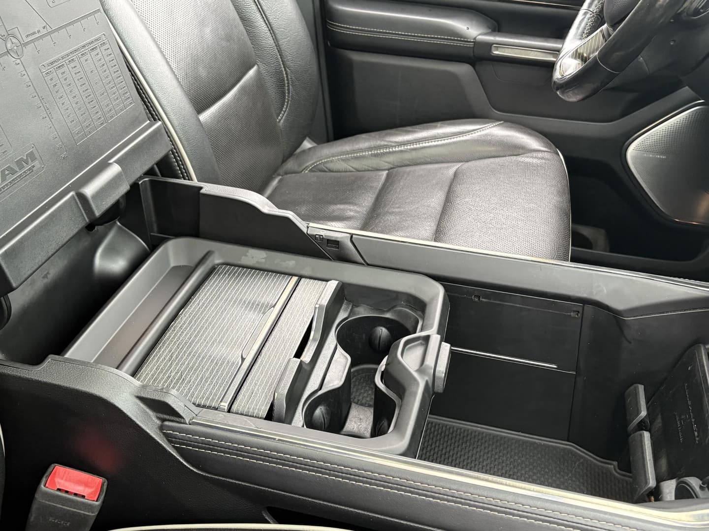 Dodge Ram 1500 5.7 V8 4x4 Crew Cab 5'7 Limited thumbnail 27