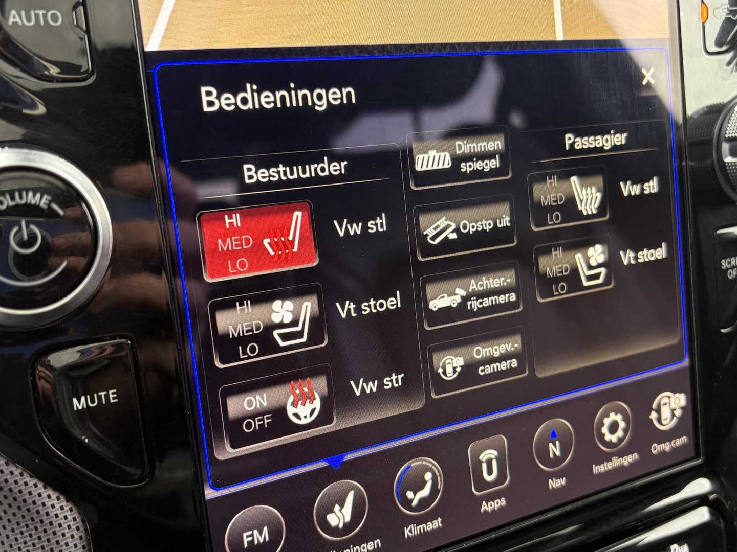 Dodge Ram 1500 5.7 V8 4x4 Crew Cab 5'7 Limited thumbnail 32