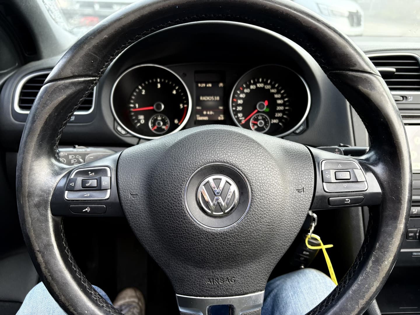 Volkswagen Golf Cabriolet 2.0 TDI DSG thumbnail 12