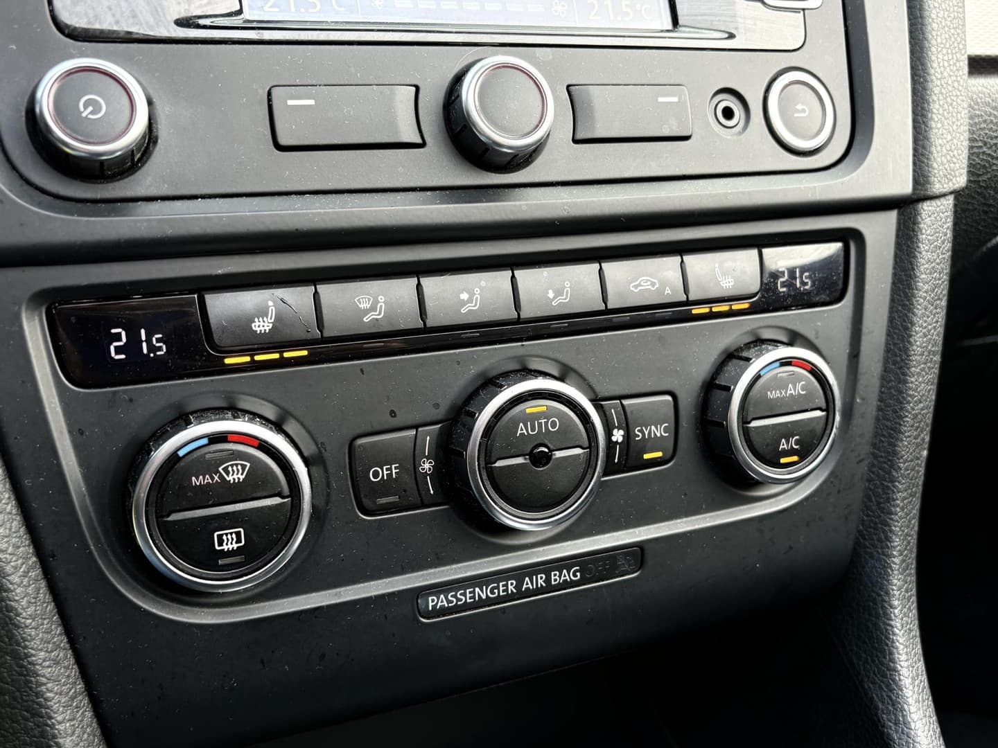 Volkswagen Golf Cabriolet 2.0 TDI DSG thumbnail 14