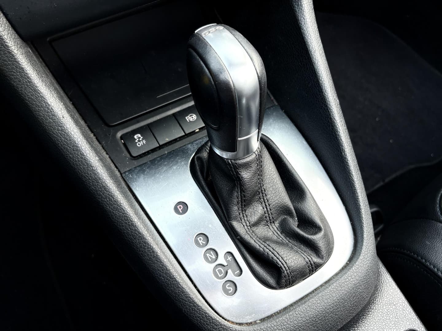 Volkswagen Golf Cabriolet 2.0 TDI DSG thumbnail 15