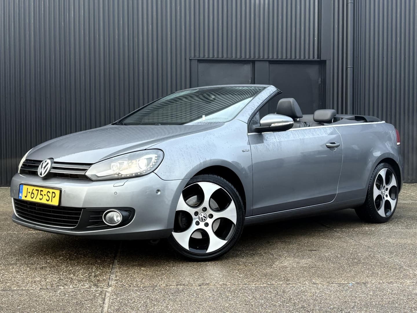 Volkswagen Golf Cabriolet 2.0 TDI DSG thumbnail 2