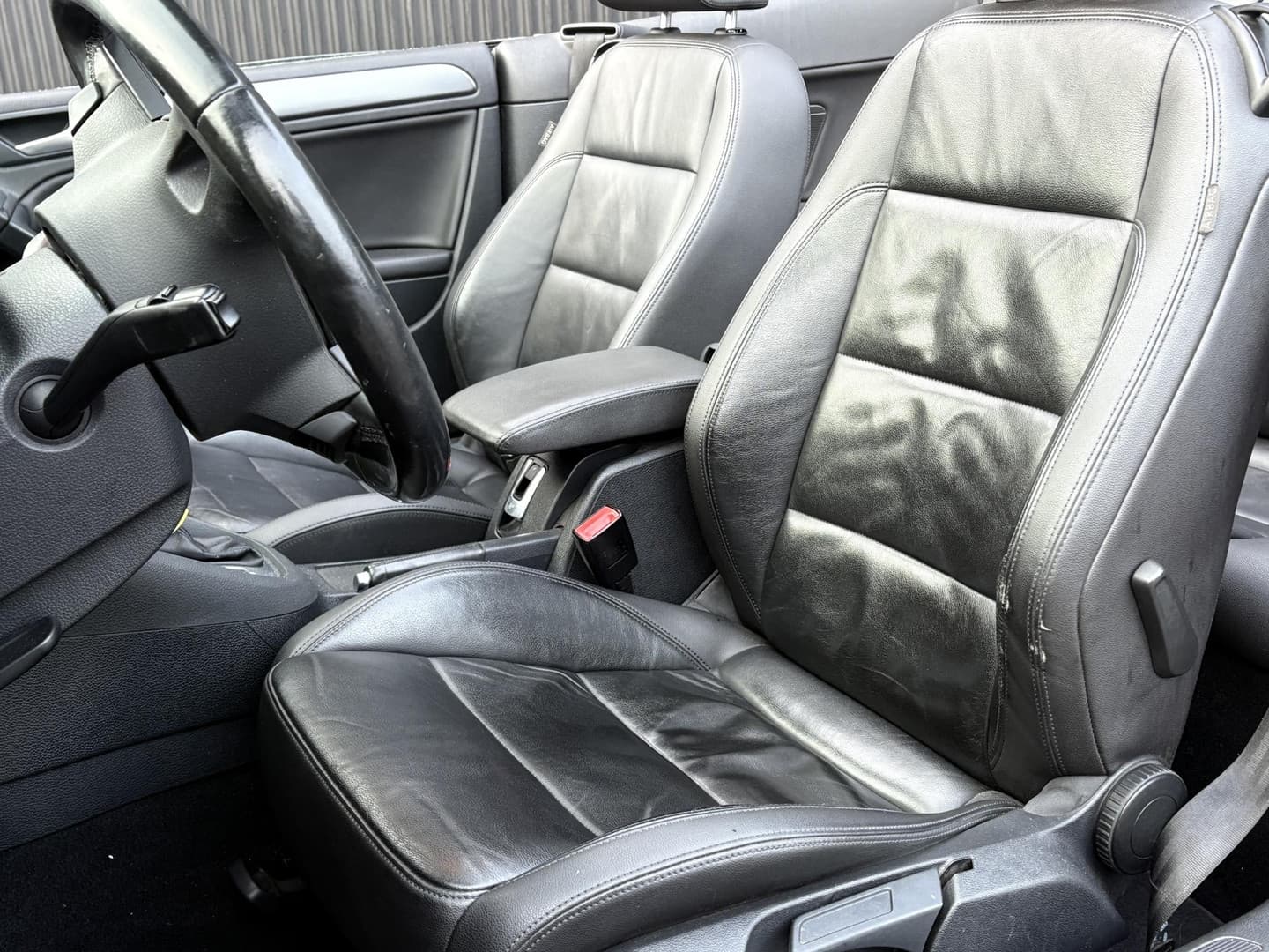 Volkswagen Golf Cabriolet 2.0 TDI DSG thumbnail 4