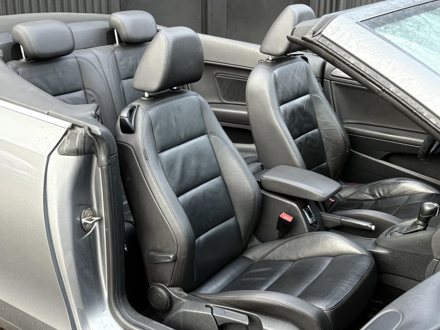 Volkswagen Golf Cabriolet 2.0 TDI DSG thumbnail 8