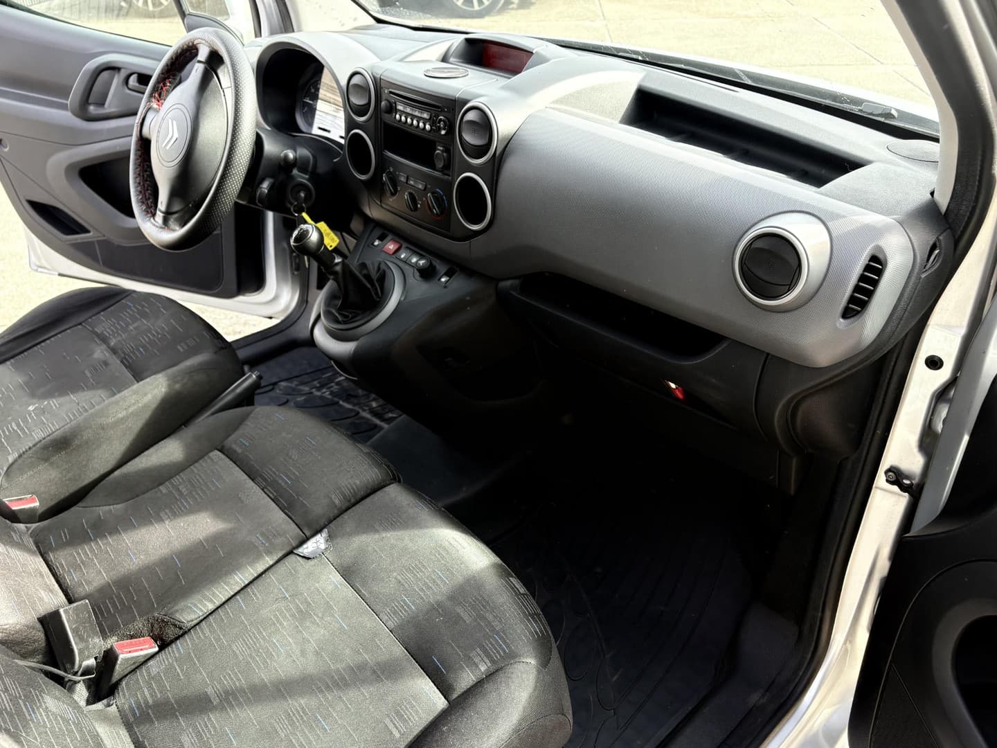 Citroën Berlingo 1.6 BlueHDI 100 Club MARGE thumbnail 11